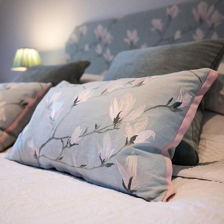 Bridge Cottage Bed And Breakfast 피터버러 외부 사진
