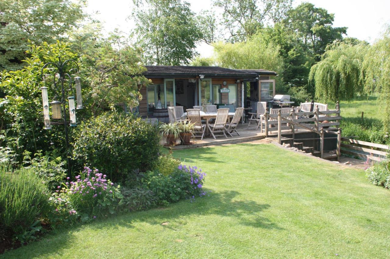 Bridge Cottage Bed And Breakfast 피터버러 외부 사진